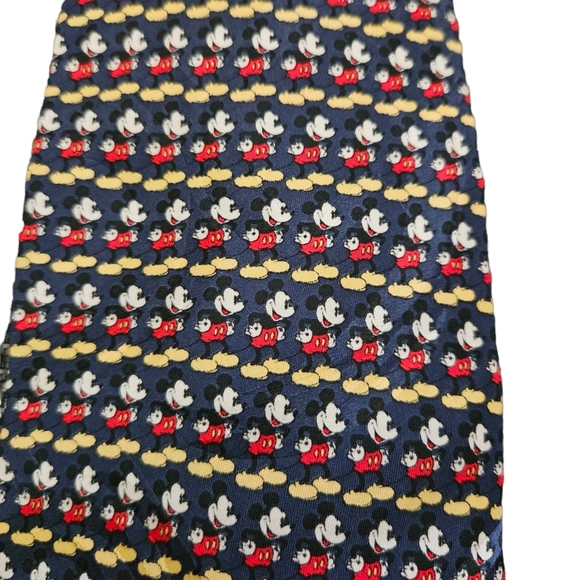 Mens Silk Novelty Neckties Atlas Design Goteborg Sweden Mickey Mouse Black - Picture 3 of 6